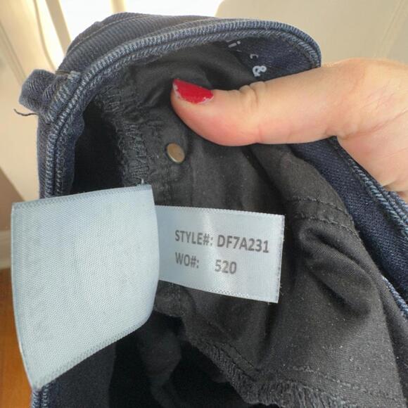 DISH PERFORMANCE DENIM MID RISE STRAIGHT  & NARROW - Picture 9 of 11